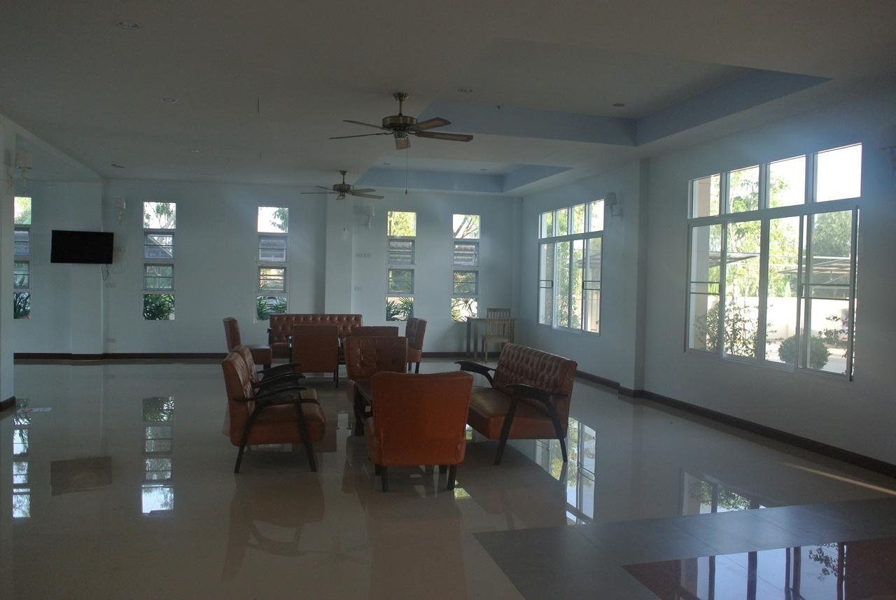 Baan Duangkamol Hotel Phitsanulok Exterior foto