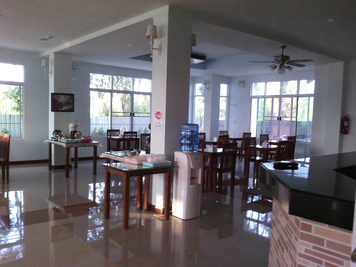Baan Duangkamol Hotel Phitsanulok Exterior foto