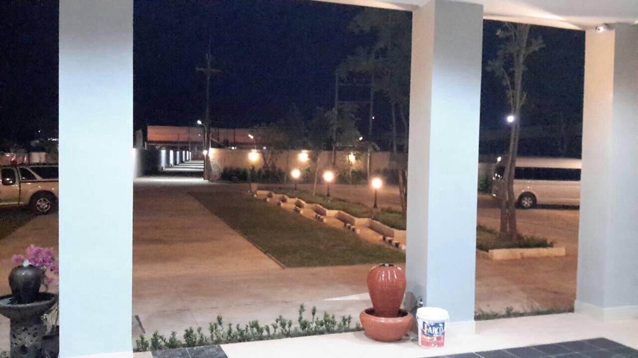 Baan Duangkamol Hotel Phitsanulok Exterior foto
