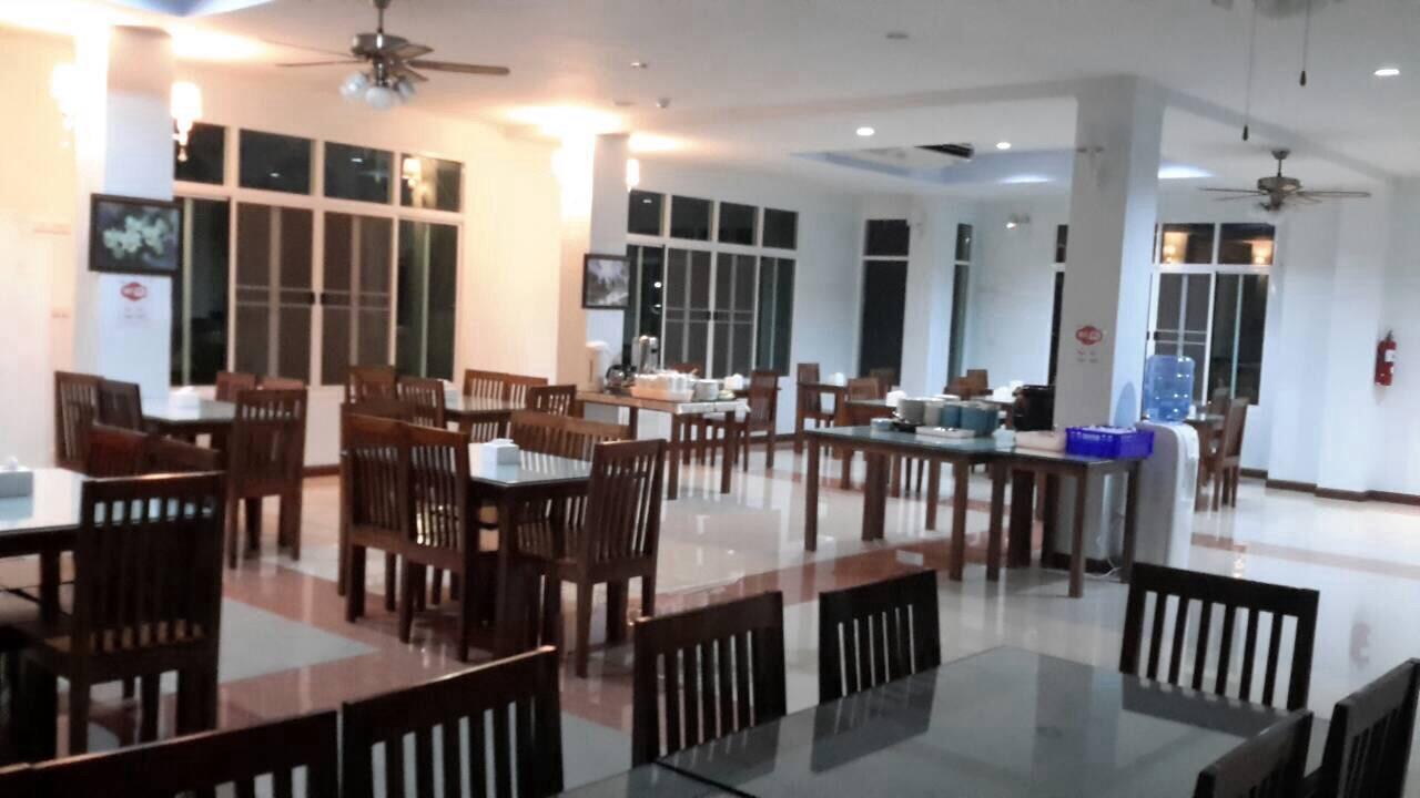 Baan Duangkamol Hotel Phitsanulok Exterior foto